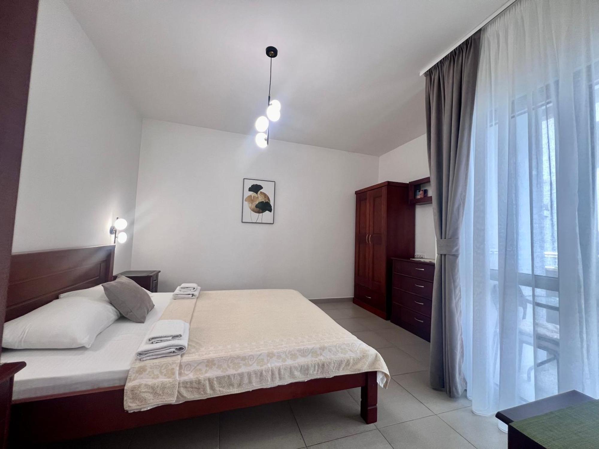 Apartments Sirena - Modern Stay With Free Parking Budva Cameră foto